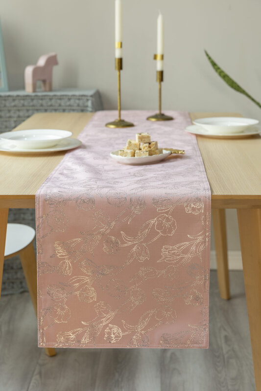 Hot Sale Elegant Luxury Polyester Foil Print Table Runner for Dinning Room