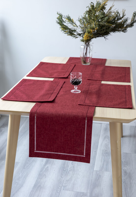 Polyester Solid Simplicity Table Runner with Lurex Yarn